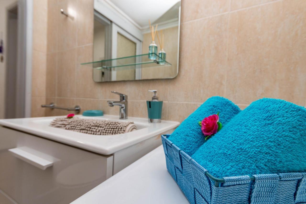 Serenity Yumbo - Europa Appartment 2Min Yumbo - 5Min From Beach - Wifi Free - Air Conditioner - Private Services - Free Welcome Book - Cohote Conserjeria Gran Canaria Плая дел Инглес Екстериор снимка