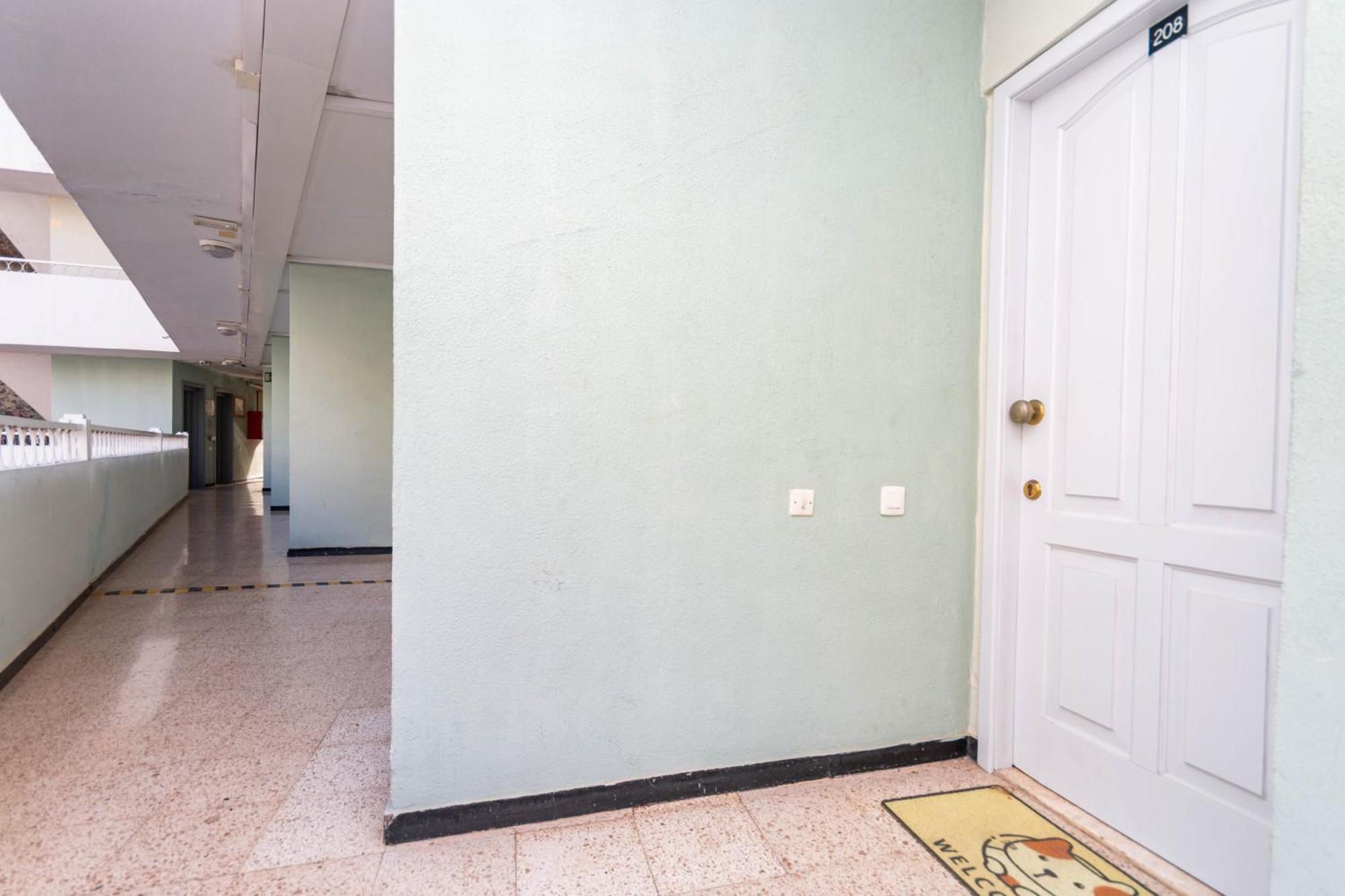 Serenity Yumbo - Europa Appartment 2Min Yumbo - 5Min From Beach - Wifi Free - Air Conditioner - Private Services - Free Welcome Book - Cohote Conserjeria Gran Canaria Плая дел Инглес Екстериор снимка